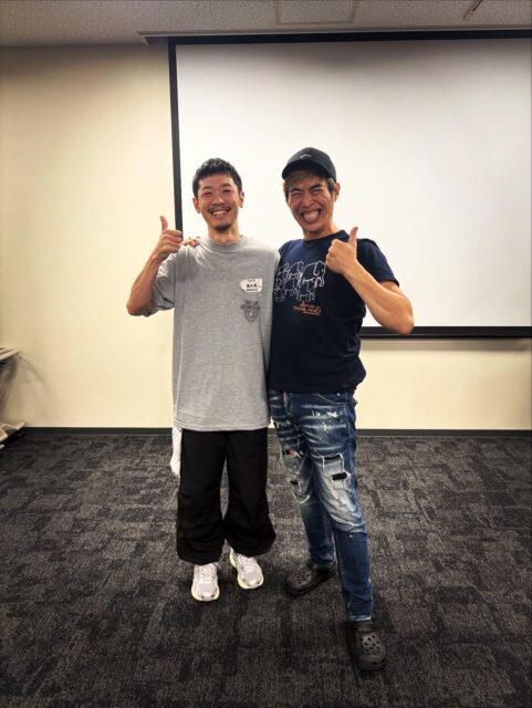 10/19に KYT（Ken Yamamoto Technique）アドバンスセミナー に参加してきました！

アドバンスセミナーでは、部位や症状ごとの手技をより深く学び、体の構造を正しく理解したうえで、どうアプローチすれば動きが変わるのかを実践的に学ぶ内容でした。

実践的な技術を多く吸収し、刺激の多い一日となりました💡
改めて『正しい位置に戻すこと』の大切さを実感し、日々の施術にも活かせる学びばかりでした。

これからも学びを重ね、皆さまの健康づくりや快適な身体づくりに貢献できるよう努めてまいります🦉

#郡山#ふくろう施術院#KYT#KenYamamoto#整体#鍼灸#美容鍼#姿勢#姿勢改善#猫背#腰痛#肩こり#首こり